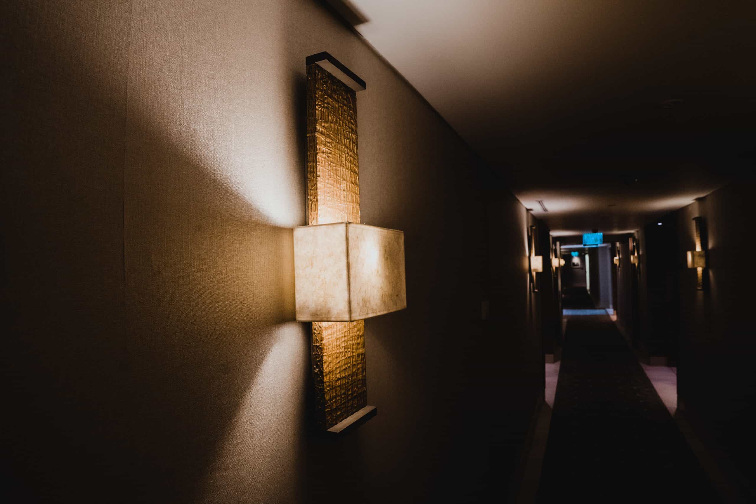 כניסה לחדרי המלון באוריינט